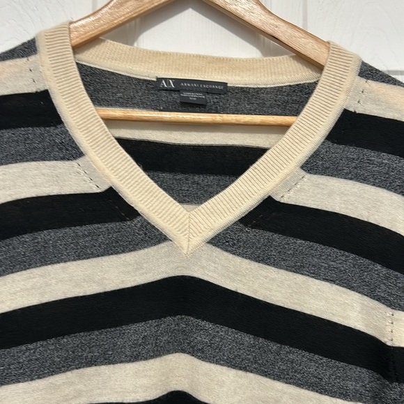 ARMANI EXCHANGE V neck merino wool sweater.  Size M. - Picture 2 of 9